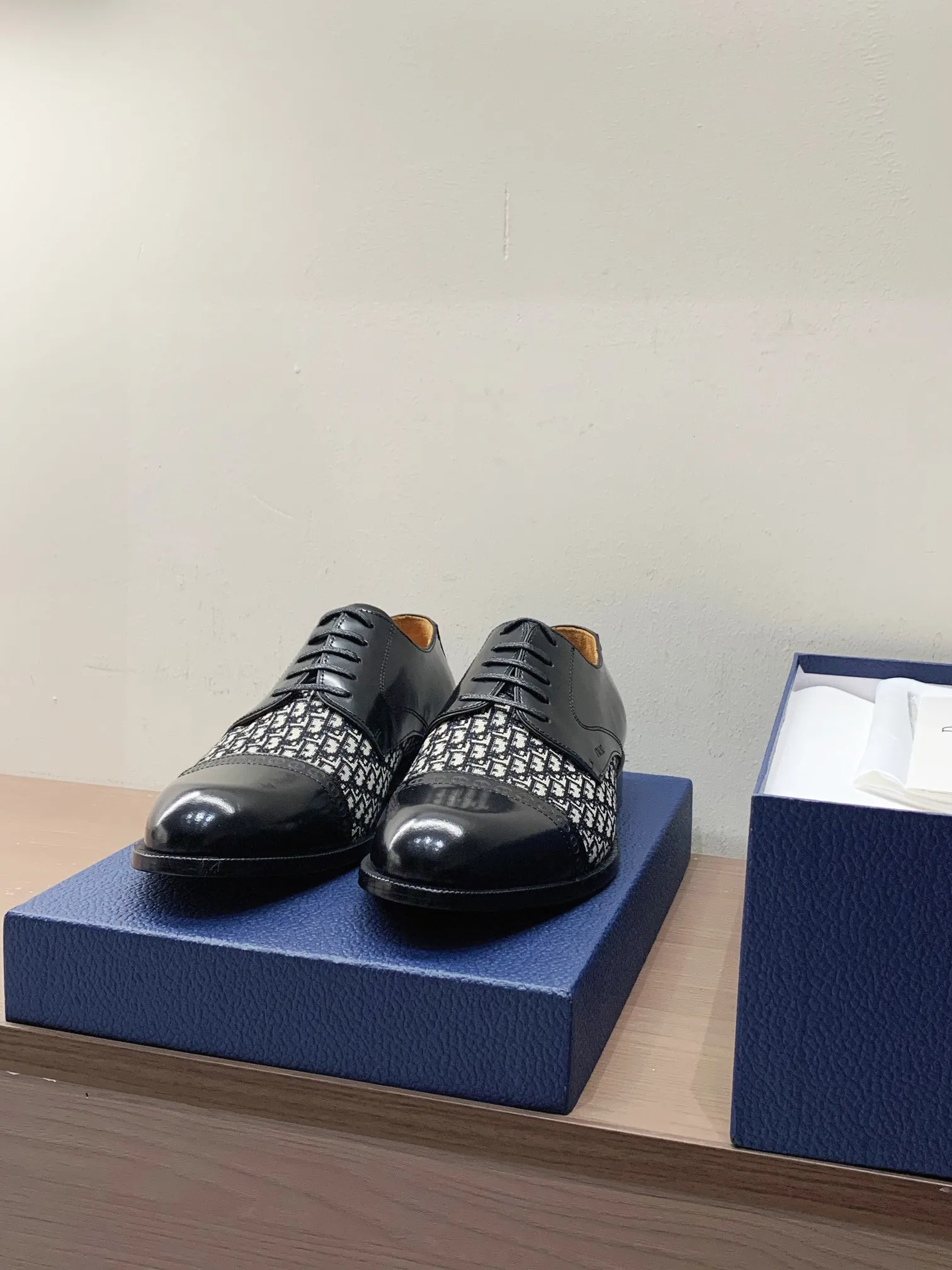 940💰 Dior high-end men's boutique casual leather shoes, imported cowhide upper, water-dyed cowhide lining, imported genuine leather outsole, impeccable details, standard code 39-44 (38.45.46 customized, non-returnable and non-exchangeable)